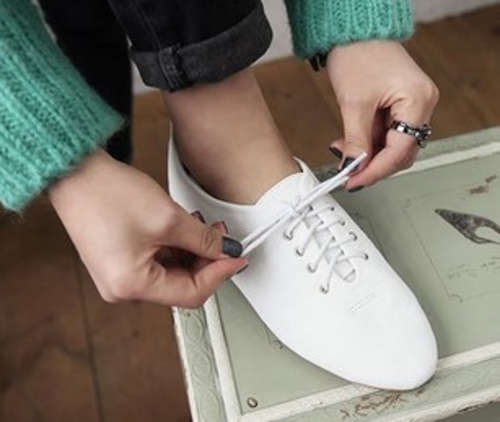 Limited Stock! Lace up casual shoes in Black / White size 2-6