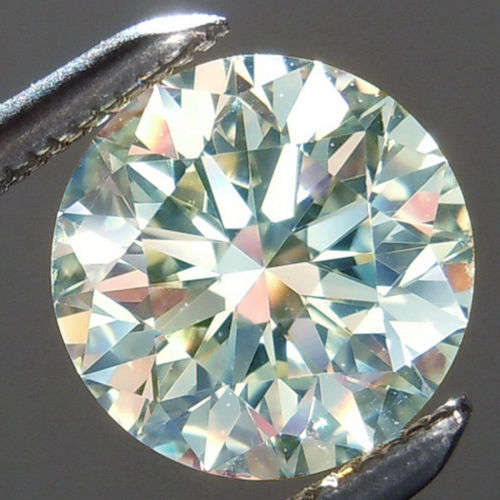 BEAUTIFUL 2.28CT, BRILLIANT ROUND CUT MOISSANITE **