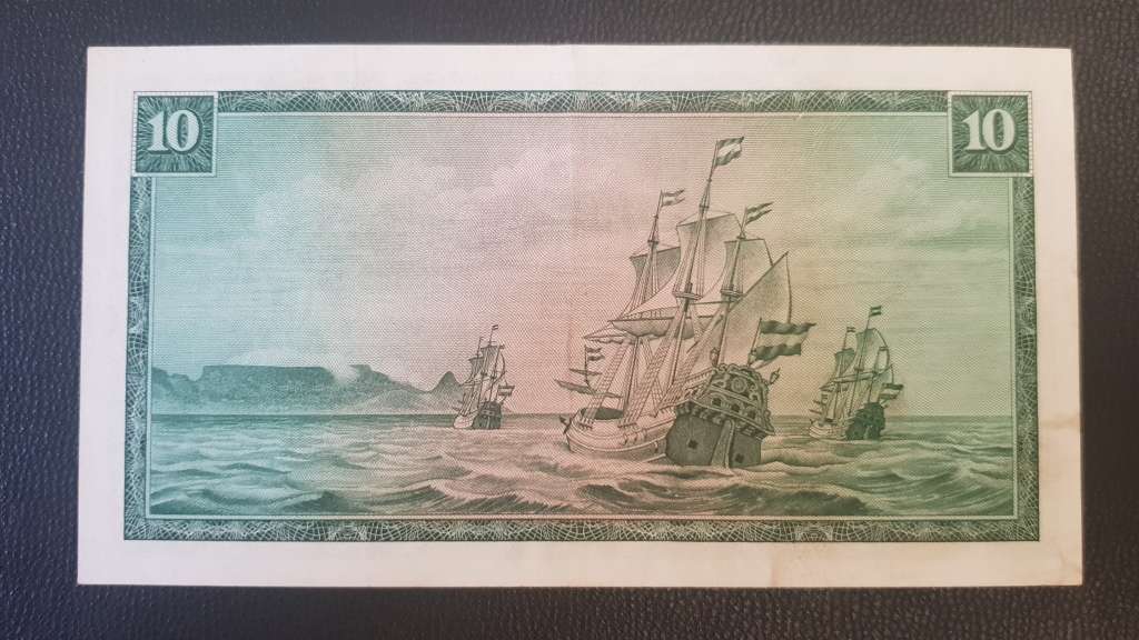 Black Friday R 1 start. G Rissik R10. Sought after note in good condition