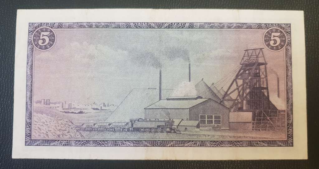 Black Friday R1 start. G Rissik R5. Sought after note in good condition