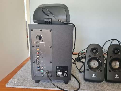 **SURROUND SOUND** Logitech Z506 Surround Sound Speakers