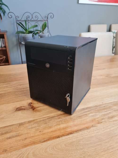 HP Proliant N54L Microserver PLUS 7TB of HDD storage