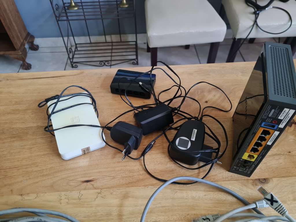 Job lot of network cables and accessories