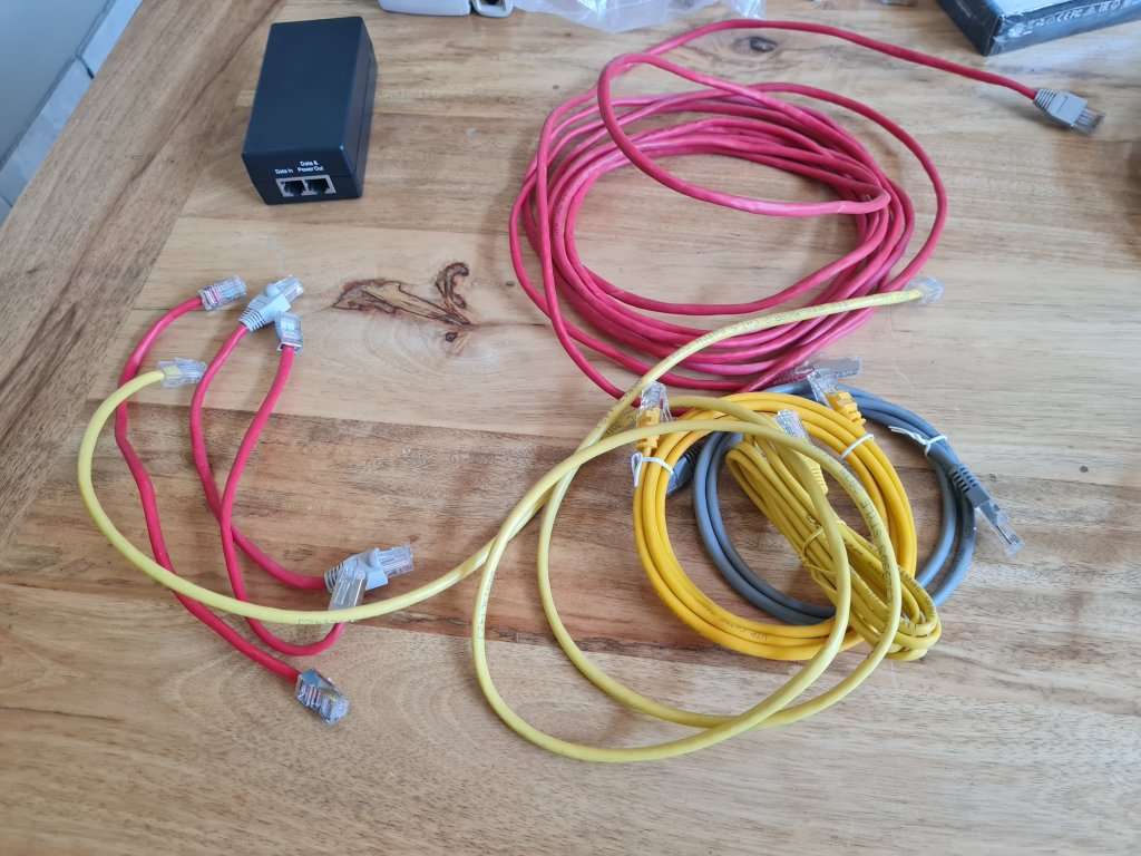Job lot of network cables and accessories