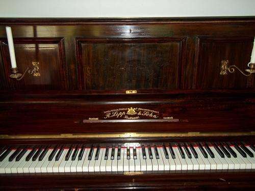 Antique Rich Lipp & Sohn Upright Piano