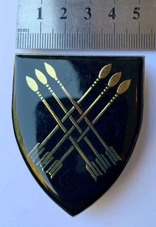 HS007 - 32 Battalion  SADF  Metal shoulder flash B - all pins