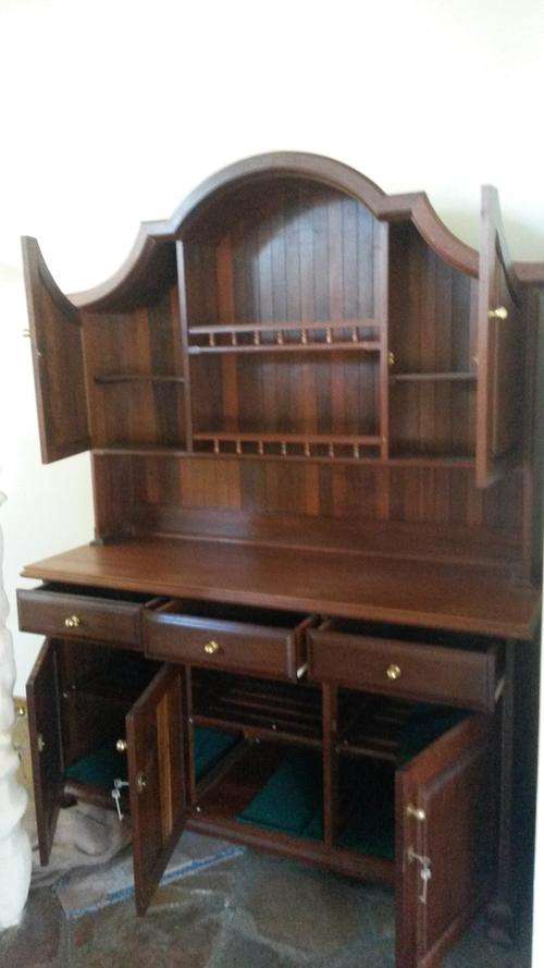 Imbuia Welsh Dresser. Stunning condition!! Take a look at pictures below