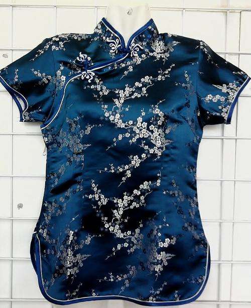 CHINESE EMBROIDERY SILK TOP, SIZE 34