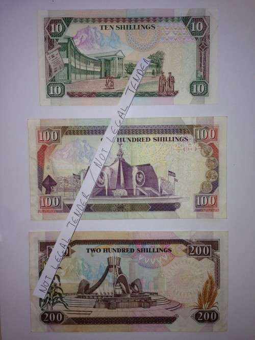 Kenya Daniel T. A. Moi: 10 Shilingi, 100 Shilingi, 200 Shilingi. Condition as shown. Bid per lot.