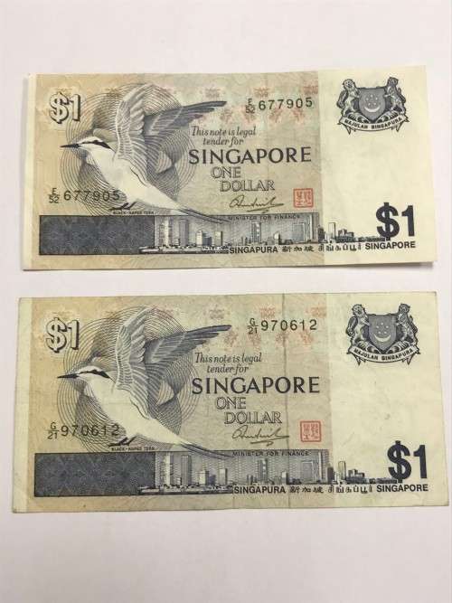 Singapore collection - One bid for both notes