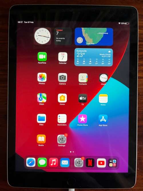 iPad 5th Gen 32GB Model MP2F2LL/A 2017-2018