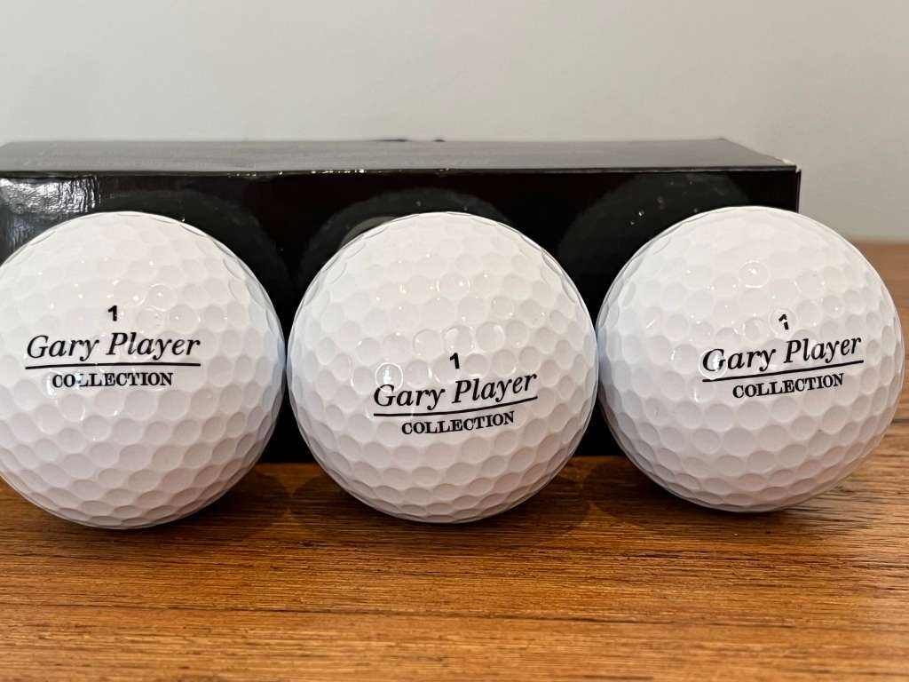 NEW Gary Player 3 golf ball set