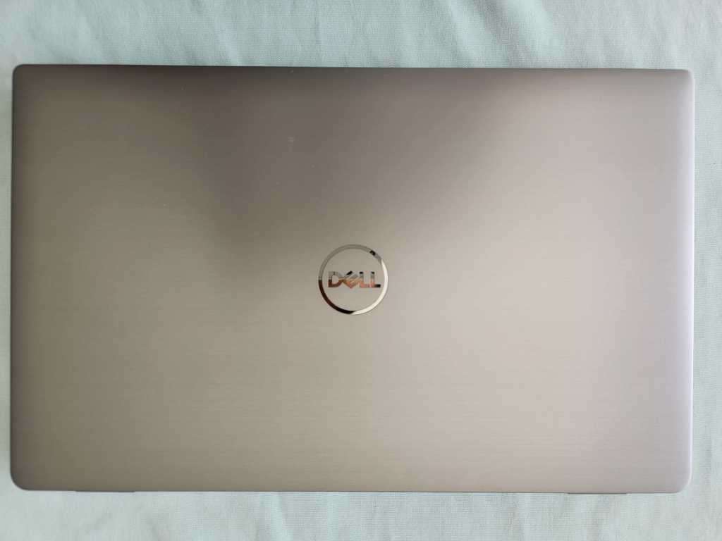 *Aluminum body!* Dell Latitude 9520 i5-1135G7,16GB,512GB - Windows 11 Pro - Warranty!
