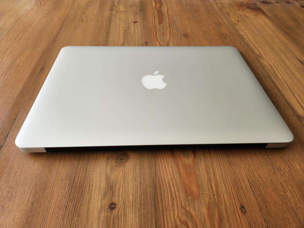 *Mint* MacBook Air (13-inch, 2017) - i5 1.8GHz, 8GB Ram, 128GB SSD