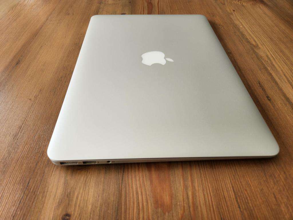 *Mint* MacBook Air (13-inch, 2017) - i5 1.8GHz, 8GB Ram, 128GB SSD