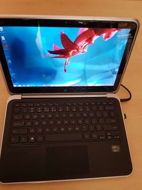 Super Fast Dell XPS 12 Touch Screen i7 256 SSD 12 inch 2-in-1 Laptop Plus Carry Bag