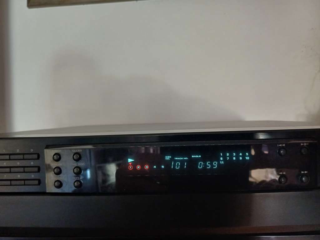 Kenwood 5 disc CD Changer (Tested / Works) No Remote