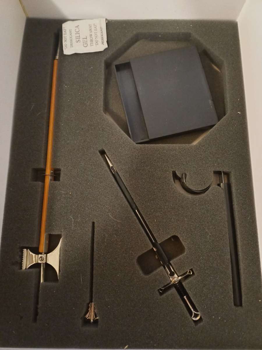 Very Rare Collectable Brown Art Gothic Armour Steel Knight (Not A Toy)