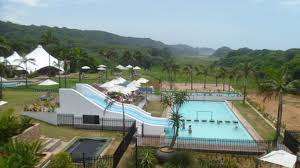 UMHLANGA BEACHFRONT DECEMBER BARGAIN -BREAKERS RESORT