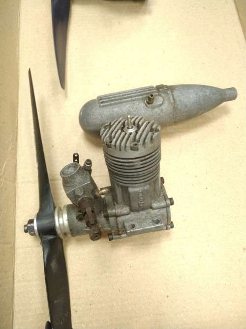 3 untested Glow / Nitro plane engines for sale including propellors