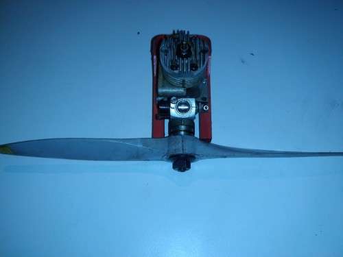 Thunder Tiger 15 2 stroke model aircraft engine