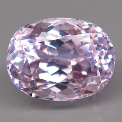ABSOLUTELY  MAGNIFICENT 6.59 CT. OVAL FACET 100% NATURAL SILVER PINK KUNZITE