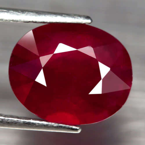 LOVELY 4.82 CT. OVAL FACET 100 % NATURAL TOP BLOOD RED  RUBY