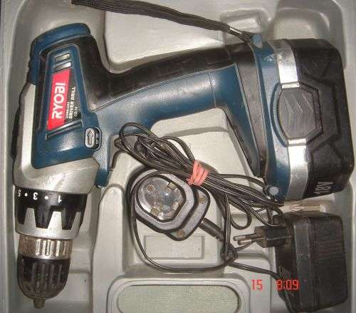 USED RYOBI CD-18 CORDLESS DRIVER DRILL IN GOOD WORKING ORDER