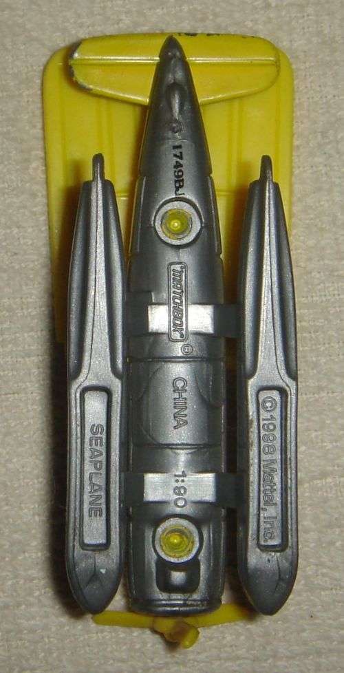 A COLLECTION OFF SMALL METAL AIRPLANES