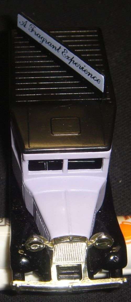 WOW  LLEDO PROMOTIONAL MODEL THE JERSEY LAVENDER DELIVERY VAN