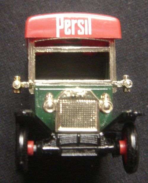 WOW  LLEDO PROMOTIONAL MODEL PERSIL