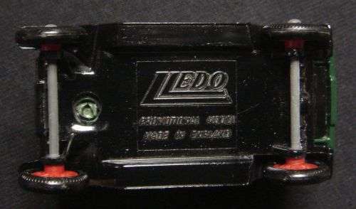 WOW  LLEDO PROMOTIONAL MODEL PERSIL