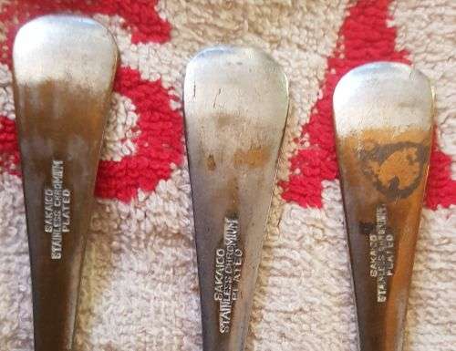 22 FORKS AND 9 KNIVES BIDDING PER ITEM TO TAKE ALL 31 PIECES