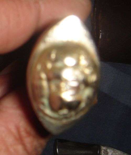 KUKRI GURKHA INDIAN FIGHTING KNIFE.AUTHENTIC ,COMPLETE WITH THE 2 SMALLER KNIVES!ORIGINAL SHEATH.