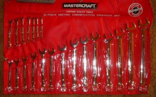 A BRAND NEW MASTERCRAFT SPANNER SET
