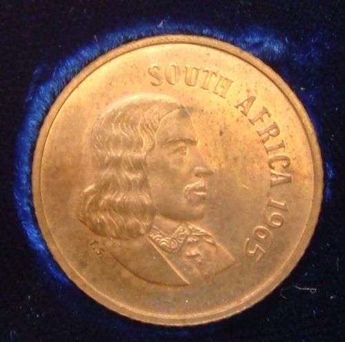 WOW A 1965 PROOFSET WITH SCARES ENGLISH R1, SUID AFRIKA 50c AND ENGLISH 1c COIN