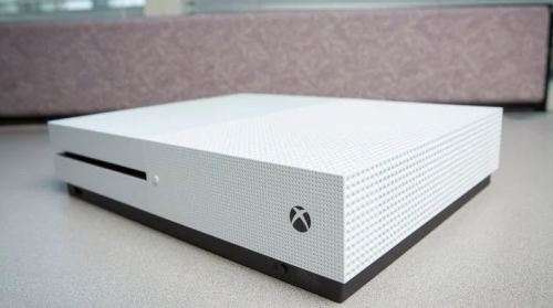 XBox One s