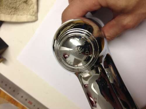 ZENITE Plus HOT/COLD bathroom basin mixer tap