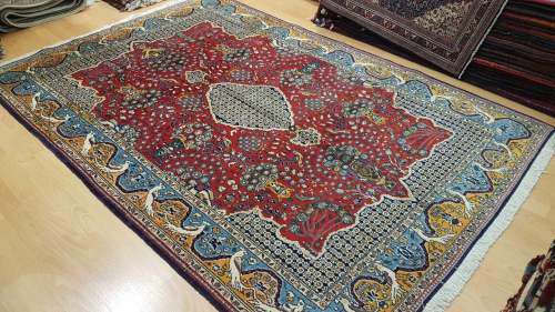 Very Fine Persian Qom Carpet 210cm x 150cm Hand Knotted