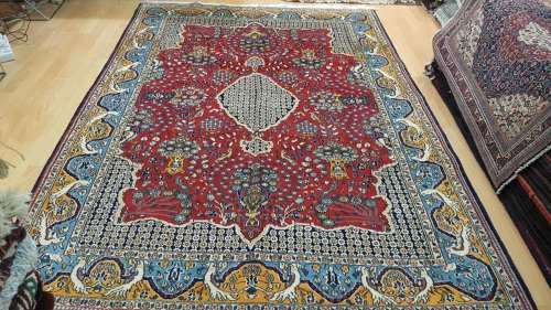 Very Fine Persian Qom Carpet 210cm x 150cm Hand Knotted