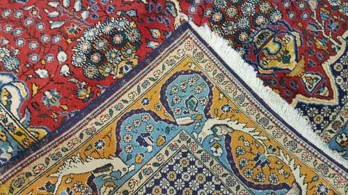 Very Fine Persian Qom Carpet 210cm x 150cm Hand Knotted