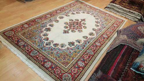 Persian Sarough Carpet 216cm x 140cm Hand Knotted (with certificate)