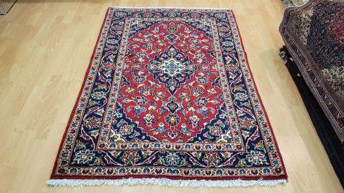 Persian Kashan Carpet 152cm x 102cm Hand Knotted