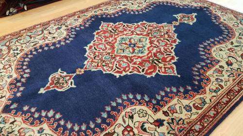 Persian Kashan Carpet 148cm x 101cm Hand Knotted