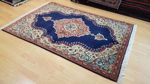Persian Kashan Carpet 148cm x 101cm Hand Knotted