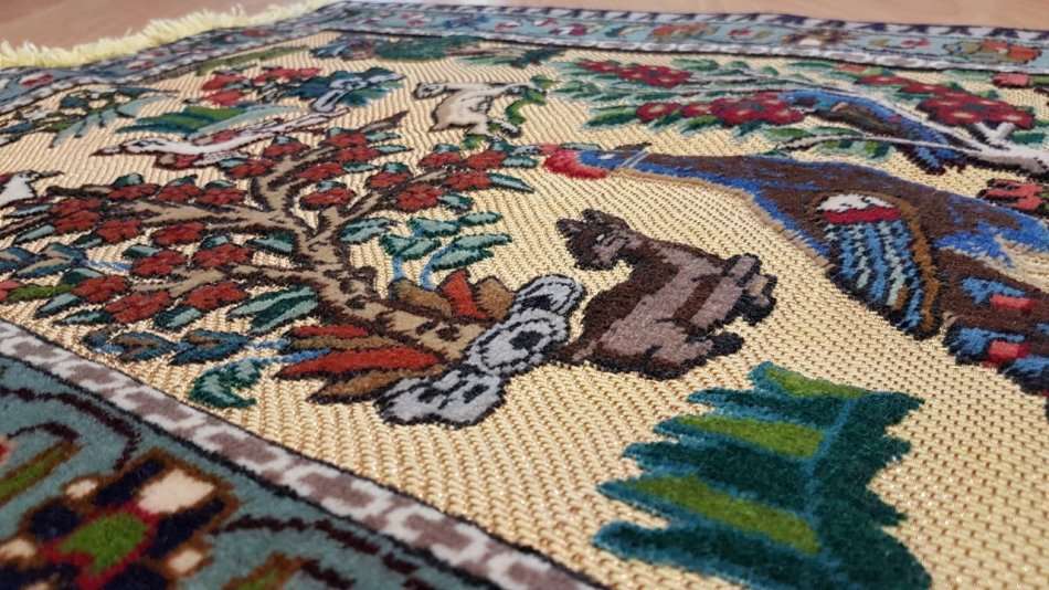 Persian Pictorial Tabriz Carpet 73cm x 55cm Hand Knotted