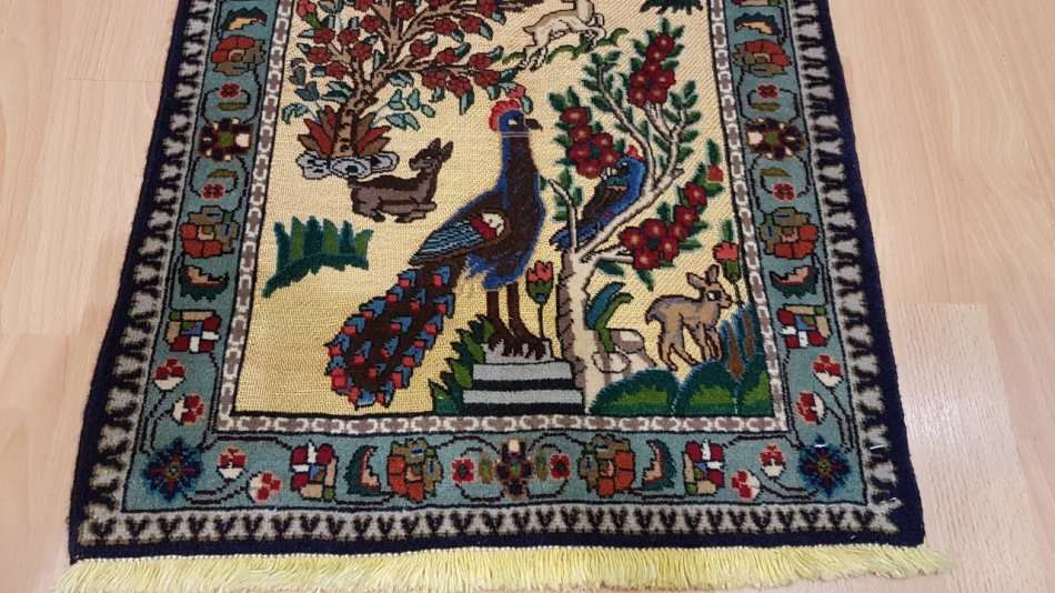 Persian Pictorial Tabriz Carpet 73cm x 55cm Hand Knotted