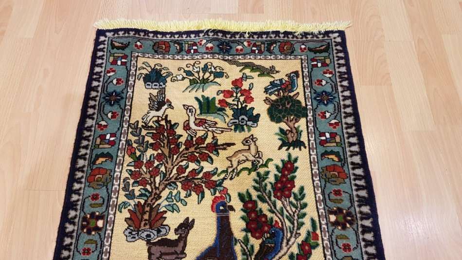 Persian Pictorial Tabriz Carpet 73cm x 55cm Hand Knotted