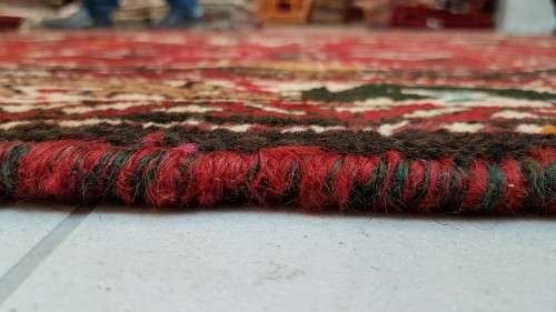 Persian Shiraz Carpet 256cm x 169cm Hand Knotted