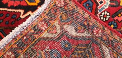 Persian Bakhtiary Carpet 213cm x 160cm Hand Knotted